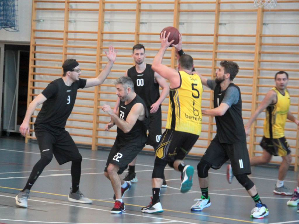 Amatorska Liga Koszykówki Mamba w Chrzanowie - 9. kolejka