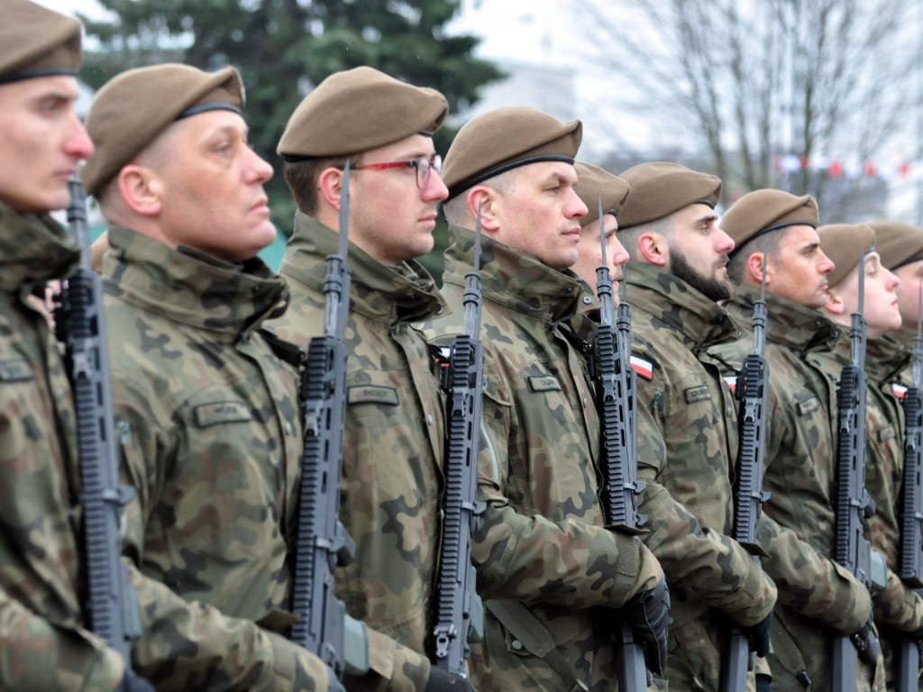 Przysięga żołnierzy 11. Małopolskiej Brygady Obrony Terytorialnej w Chrzanowie