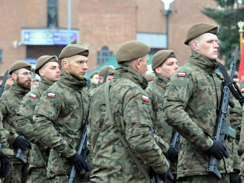 Przysięga żołnierzy 11. Małopolskiej Brygady Obrony Terytorialnej w Chrzanowie