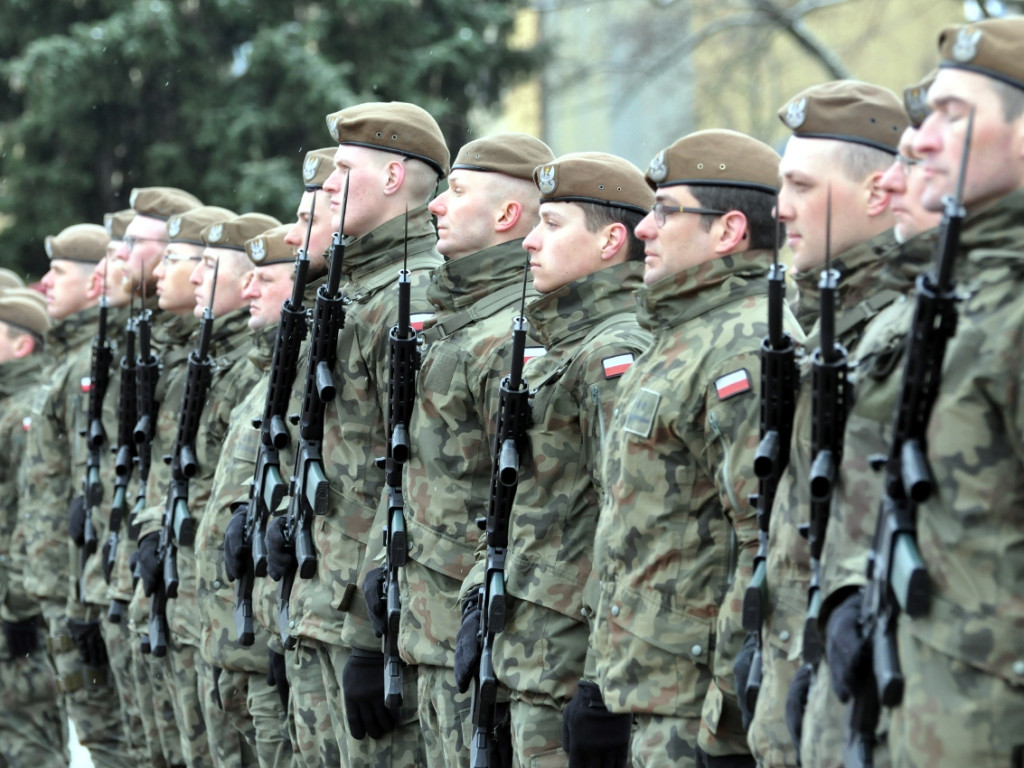 Przysięga żołnierzy 11. Małopolskiej Brygady Obrony Terytorialnej w Chrzanowie