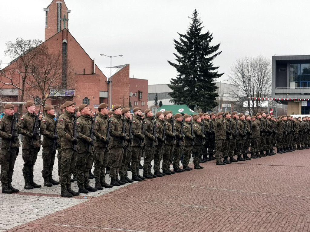 Przysięga żołnierzy 11. Małopolskiej Brygady Obrony Terytorialnej w Chrzanowie