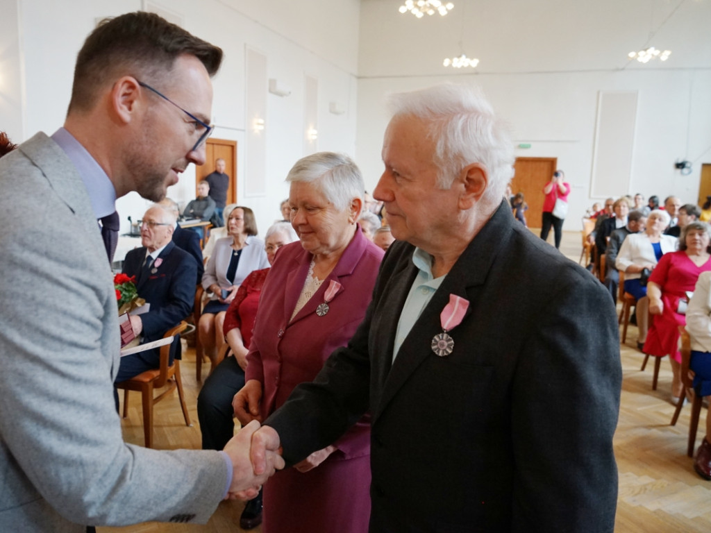 Złote Gody w Chrzanowie. Komu burmistrz wręczył medal?