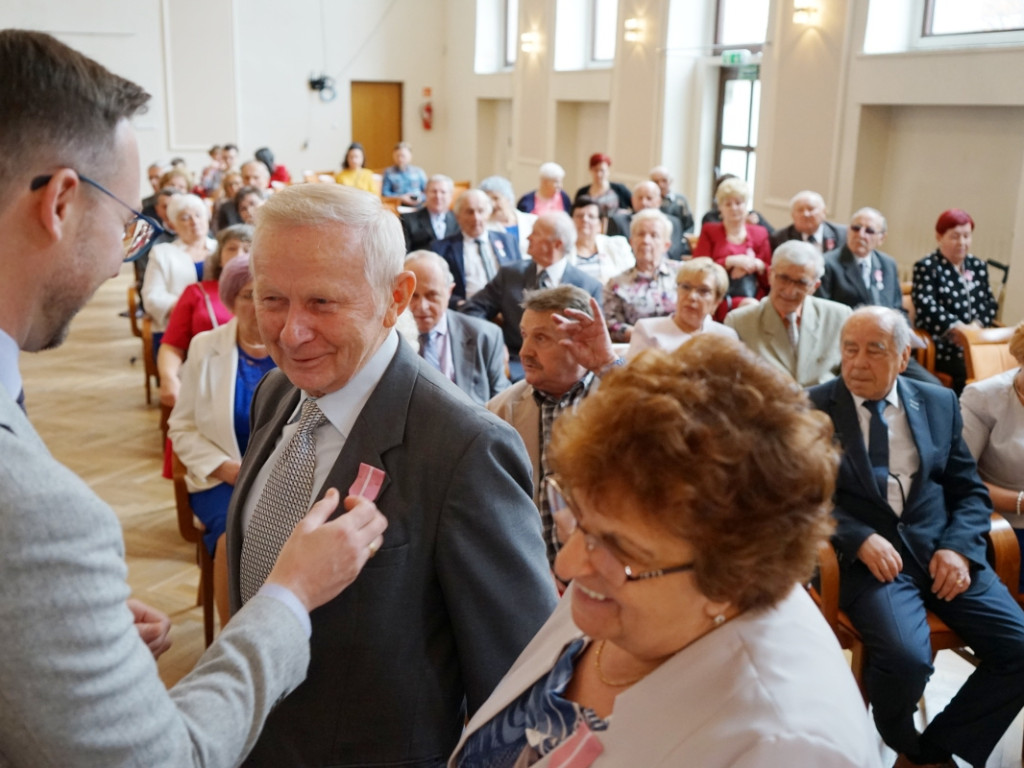 Złote Gody w Chrzanowie. Komu burmistrz wręczył medal?