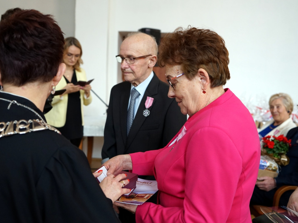 Złote Gody w Chrzanowie. Komu burmistrz wręczył medal?