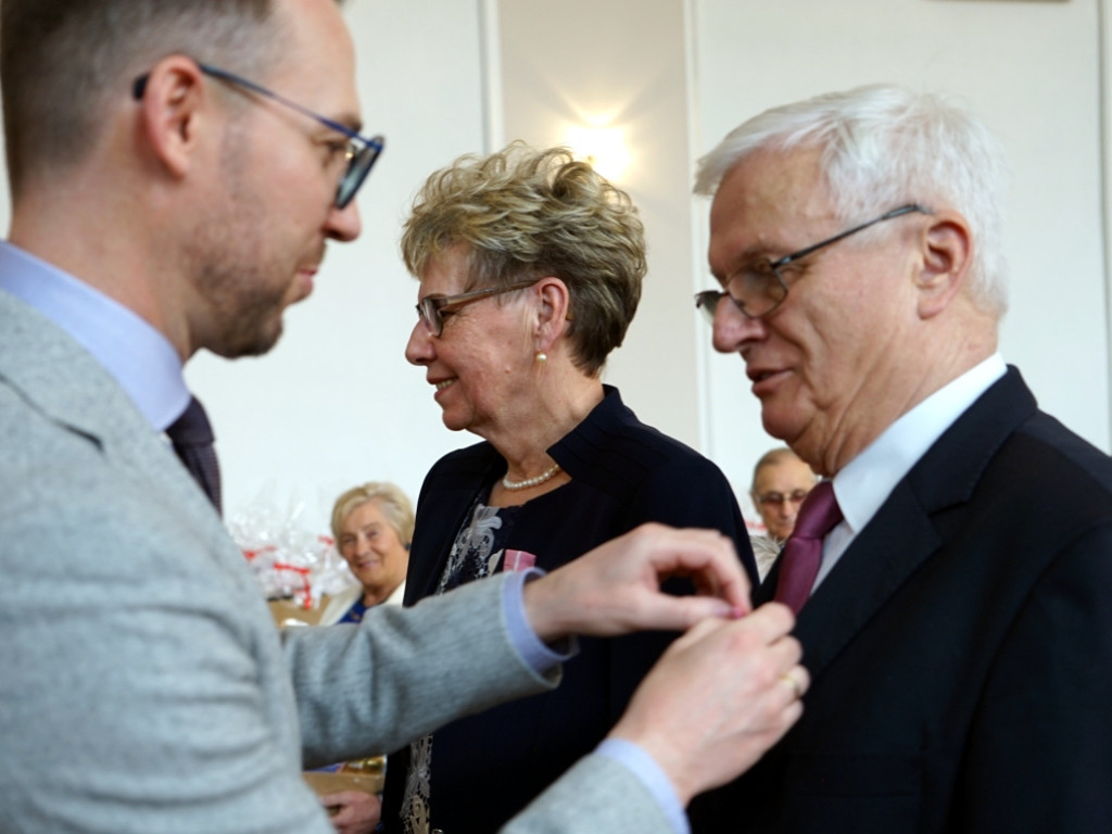 Złote Gody w Chrzanowie. Komu burmistrz wręczył medal?
