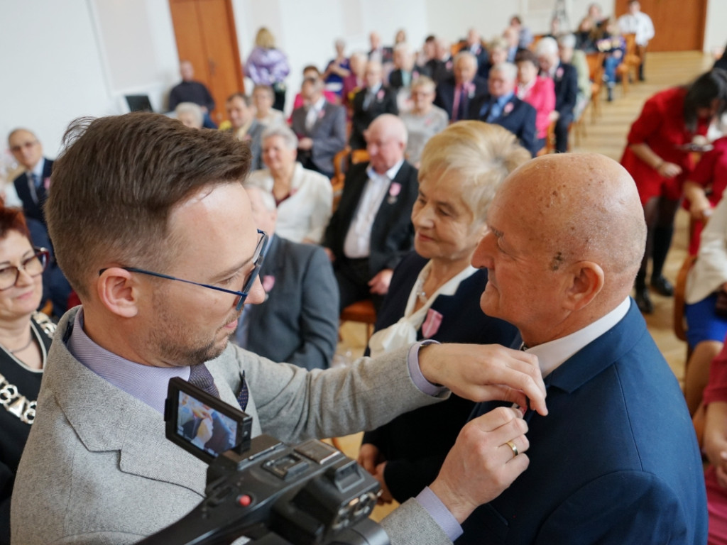 Złote Gody w Chrzanowie. Komu burmistrz wręczył medal?