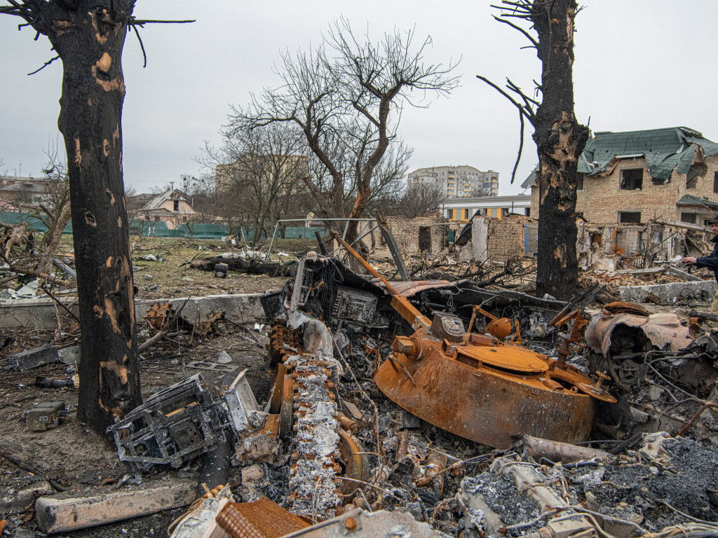 Zdjęcia zrujnowanego miasta Bucza. Fot. Oleksandr Chekmenov, Kijów