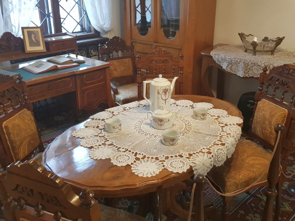 Wystawa "Filiżanki, garnki, garnuszki". Zastawa stołowa ze zbiorów Muzeum w Chrzanowie