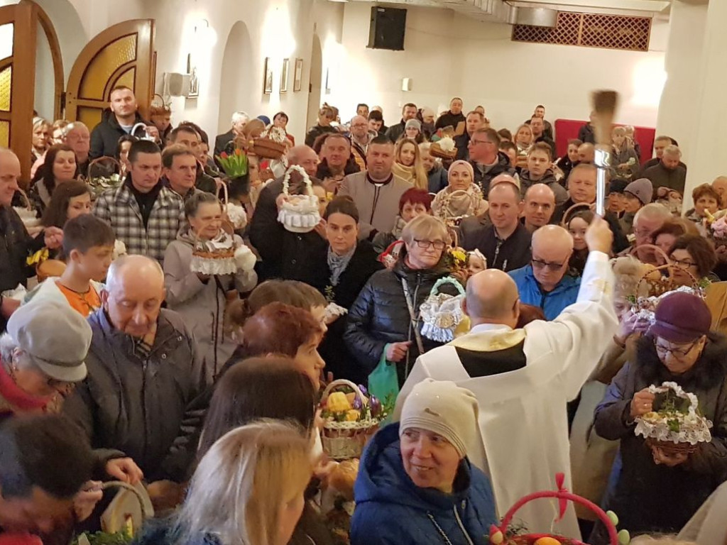 Święcenie pokarmów wielkanocnych na Parkrun Chrzanów i w kościołach w Chrzanowie