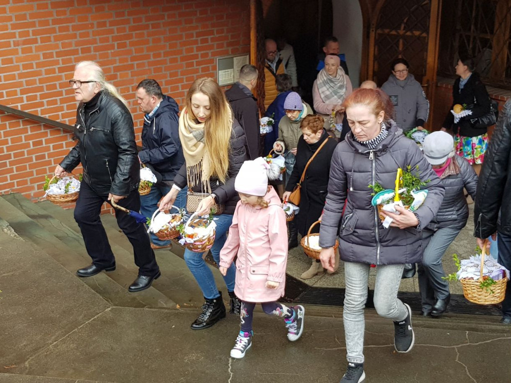 Święcenie pokarmów wielkanocnych na Parkrun Chrzanów i w kościołach w Chrzanowie