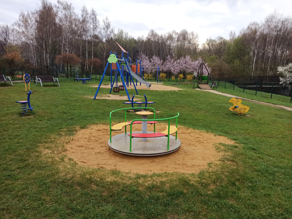 Chrzanowskie gminne place zabaw gotowe na wiosnę
