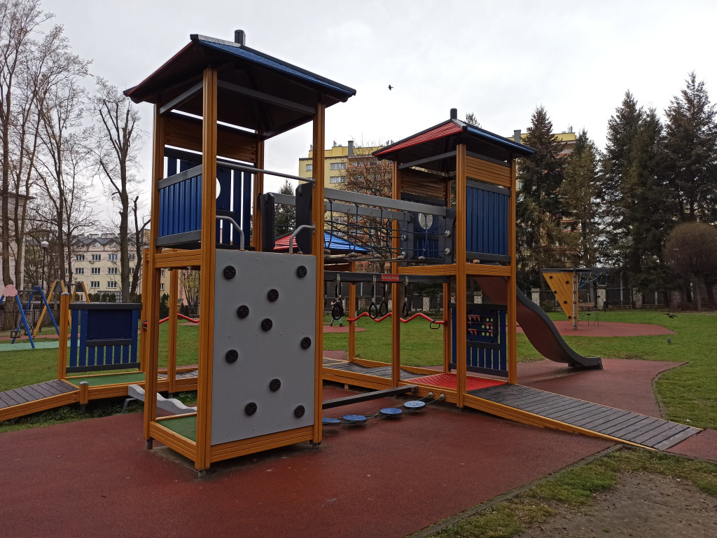 Chrzanowskie gminne place zabaw gotowe na wiosnę