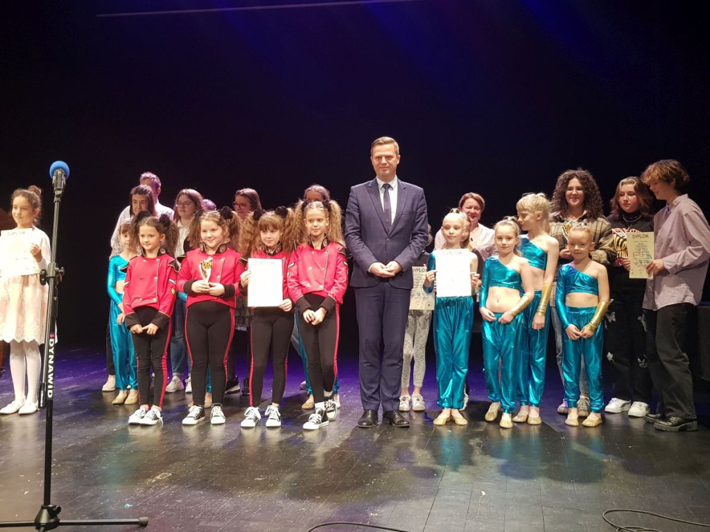Koncert laureatów VIII Powiatowego Przeglądu Zespołów Artystycznych w Trzebini