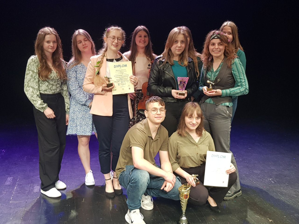 Koncert laureatów VIII Powiatowego Przeglądu Zespołów Artystycznych w Trzebini