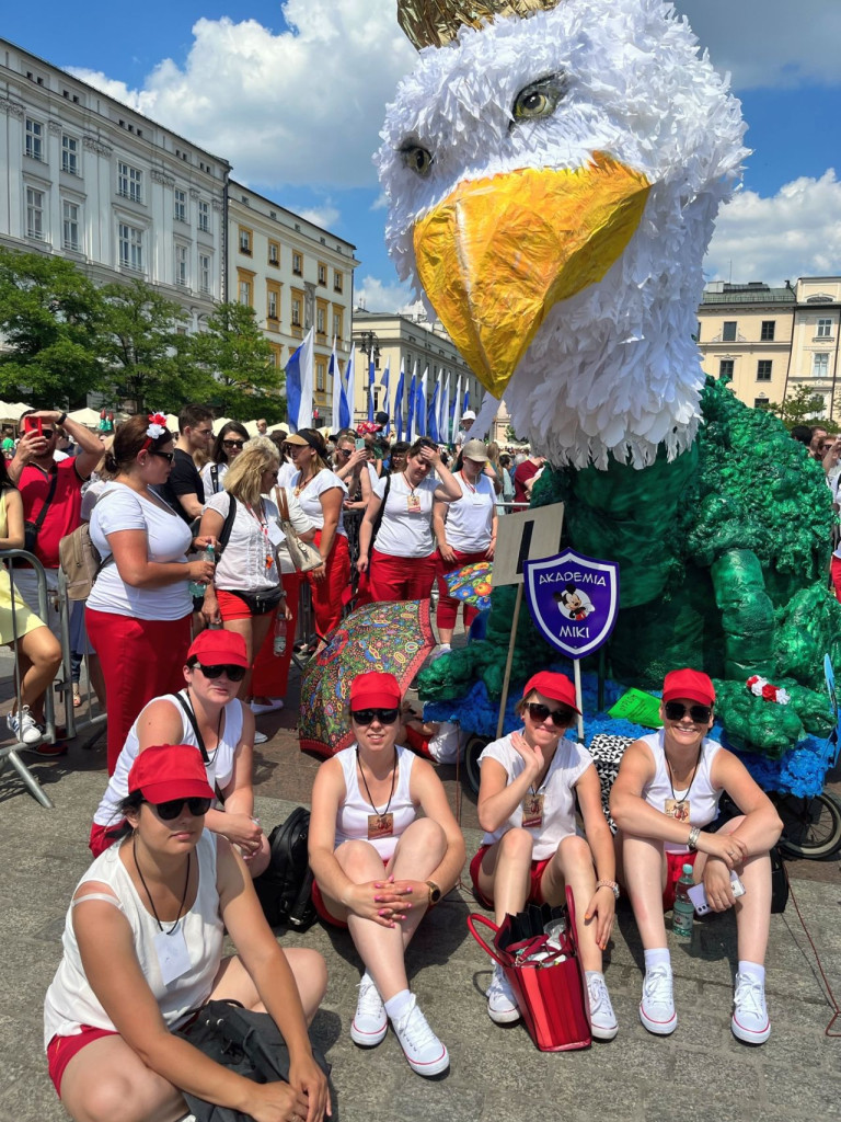 Niepubliczne Przedszkole Akademia Miki z Trzebini wygrało Paradę Smoków w Krakowie