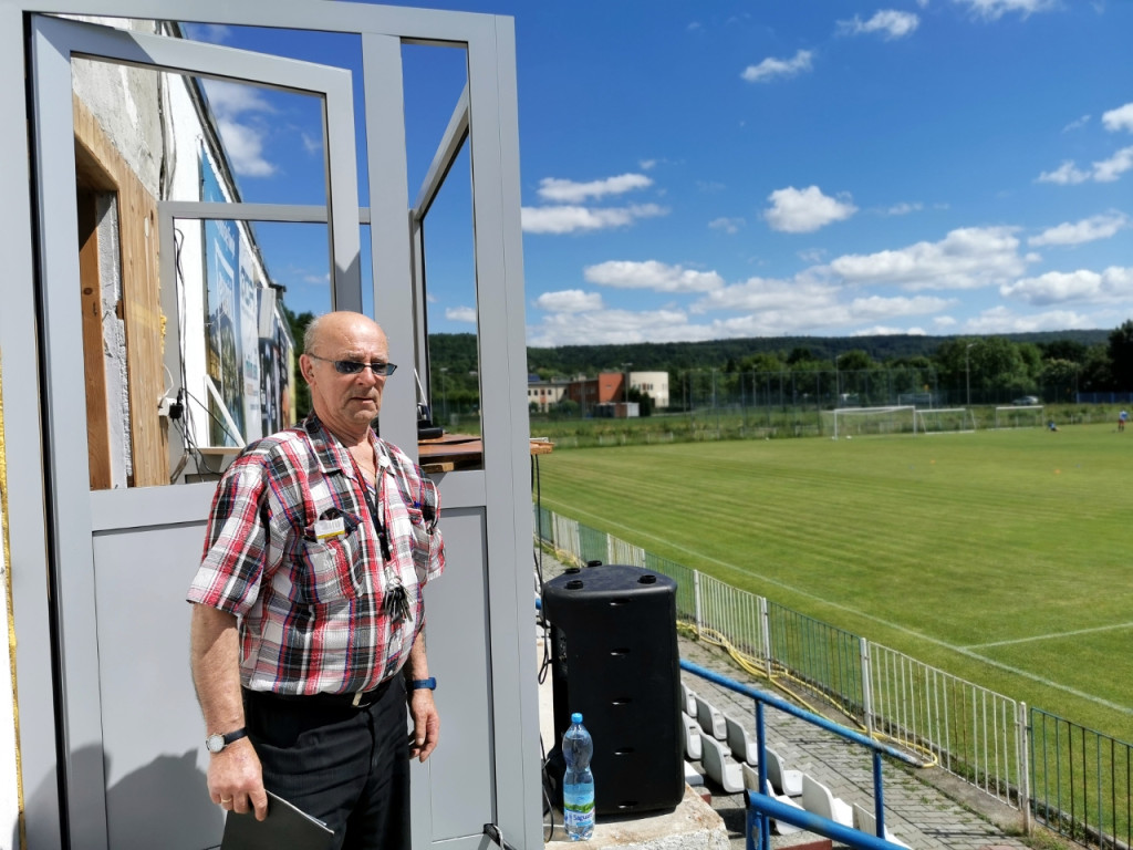 Tak zmienia się stadion Świtu Krzeszowice