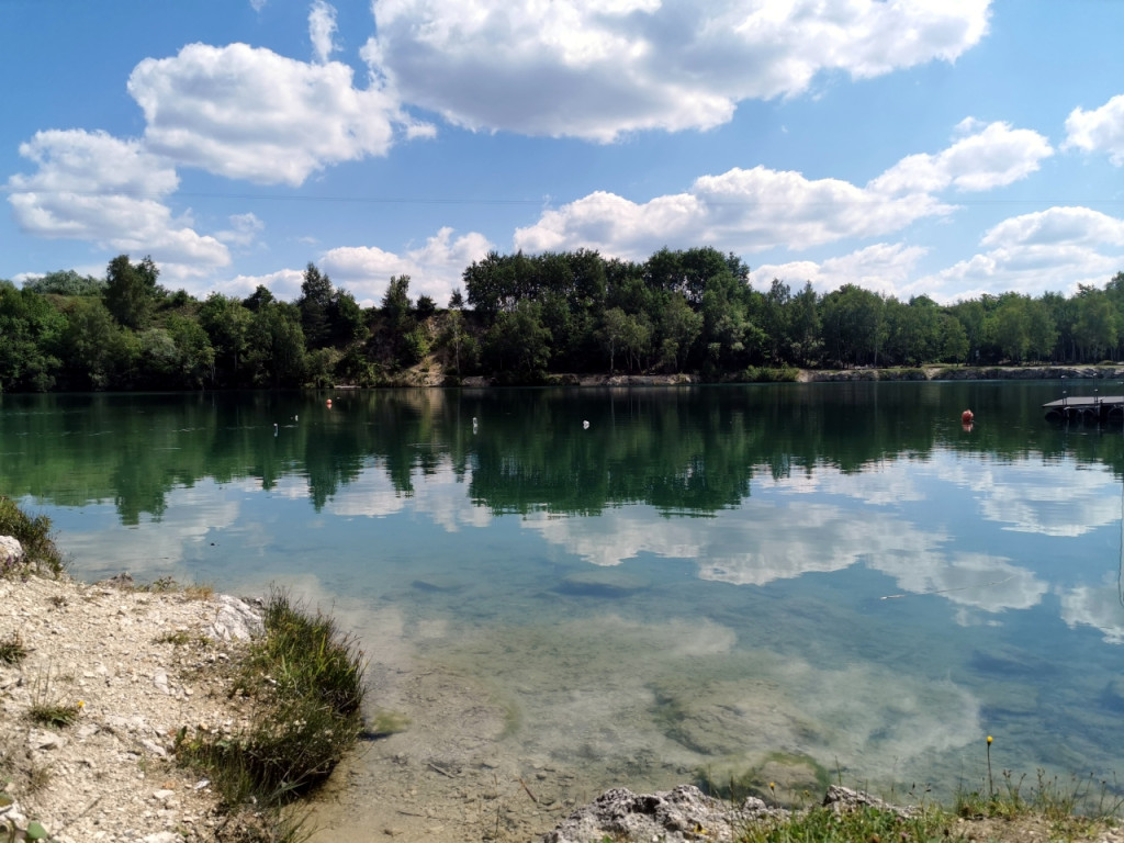 Posiedzenie Wojewódzkiego Zespołu Zarządzania Kryzysowego na trzebińskim Balatonie