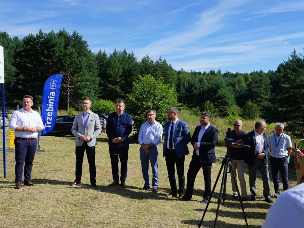 Czyżówka. Z wielką pompą przekazali plac pod budowę studni