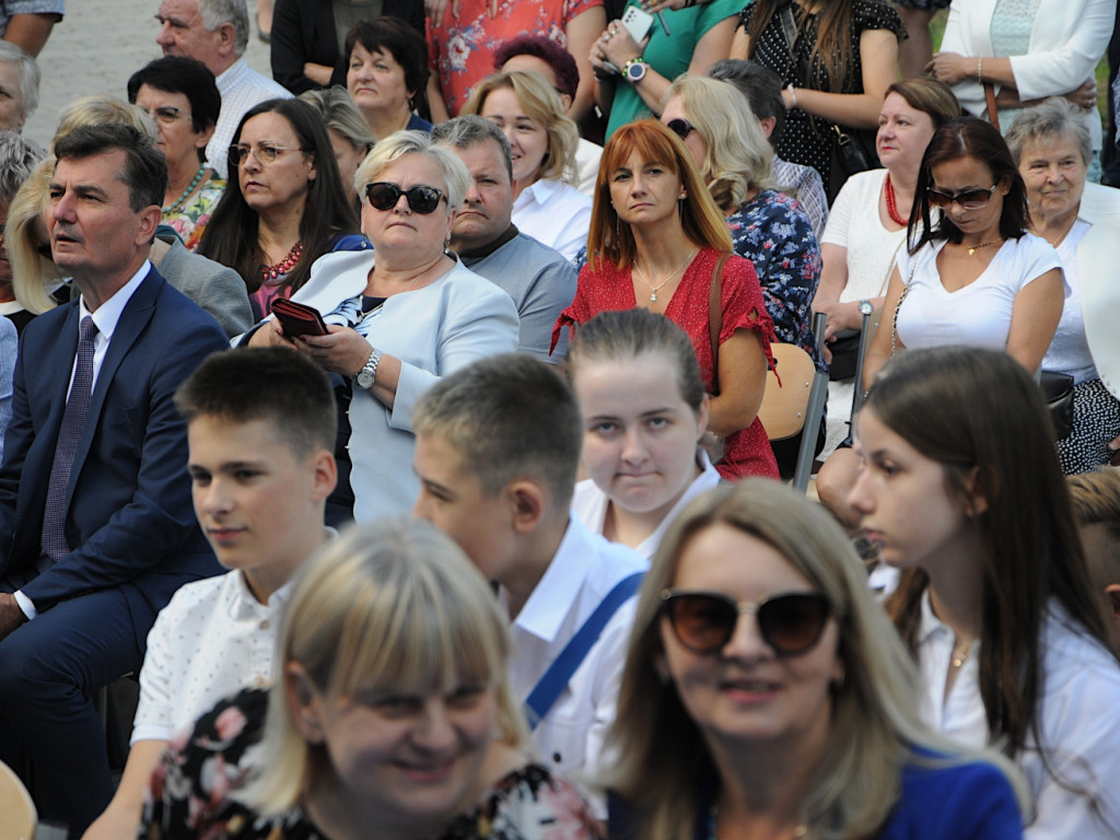 Otwarcie Szkoły Podstawowej w Grojcu