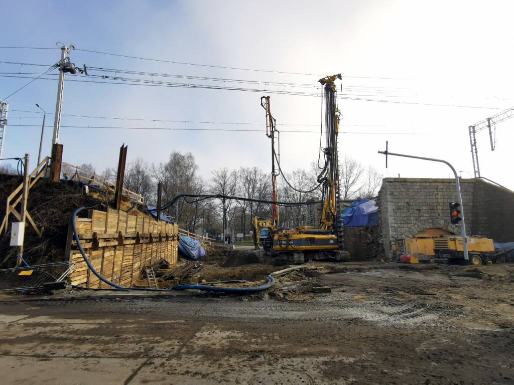 Przebudowa wiaduktów kolejowych nad ul. Sienną i Krasickiego w Chrzanowie