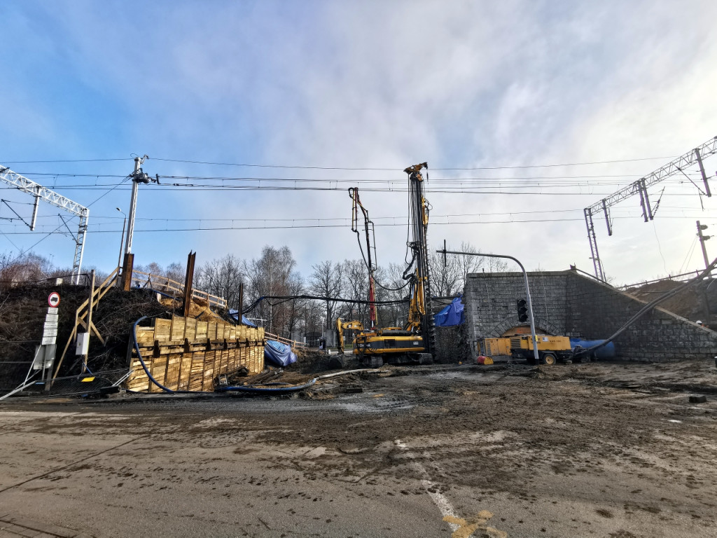 Przebudowa wiaduktów kolejowych nad ul. Sienną i Krasickiego w Chrzanowie