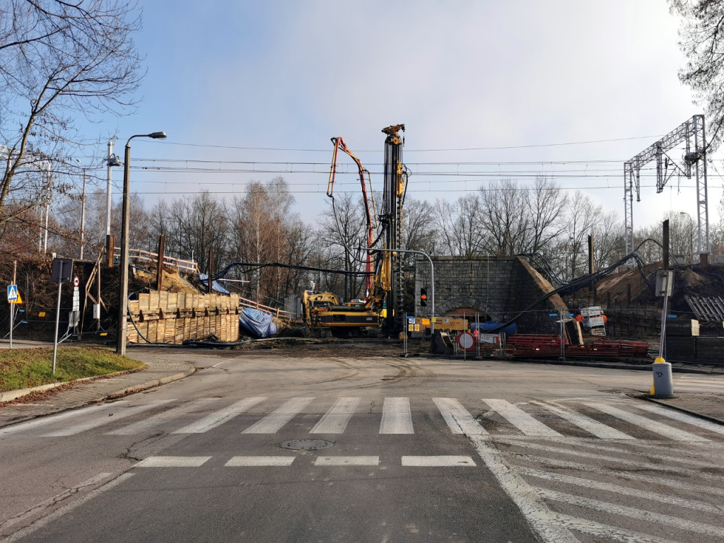 Przebudowa wiaduktów kolejowych nad ul. Sienną i Krasickiego w Chrzanowie