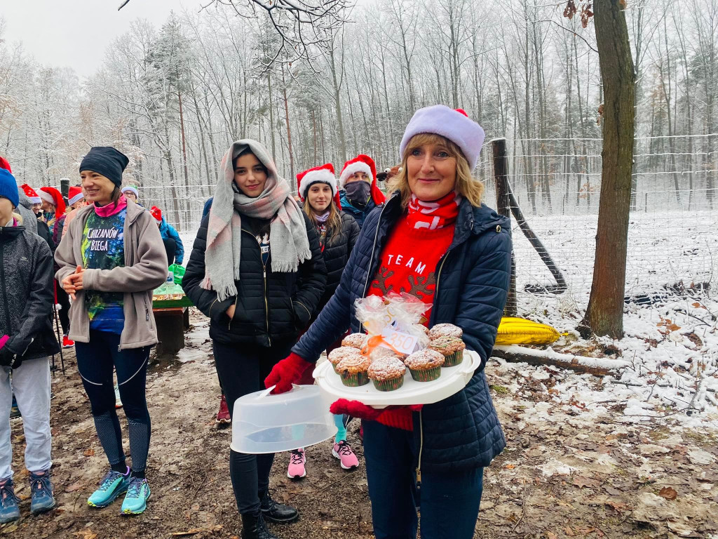 Mikołajkowy i jubileuszowy bieg parkrun w Chrzanowie