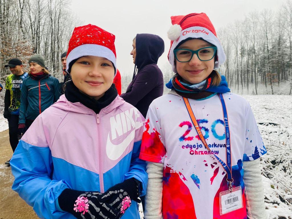 Mikołajkowy i jubileuszowy bieg parkrun w Chrzanowie