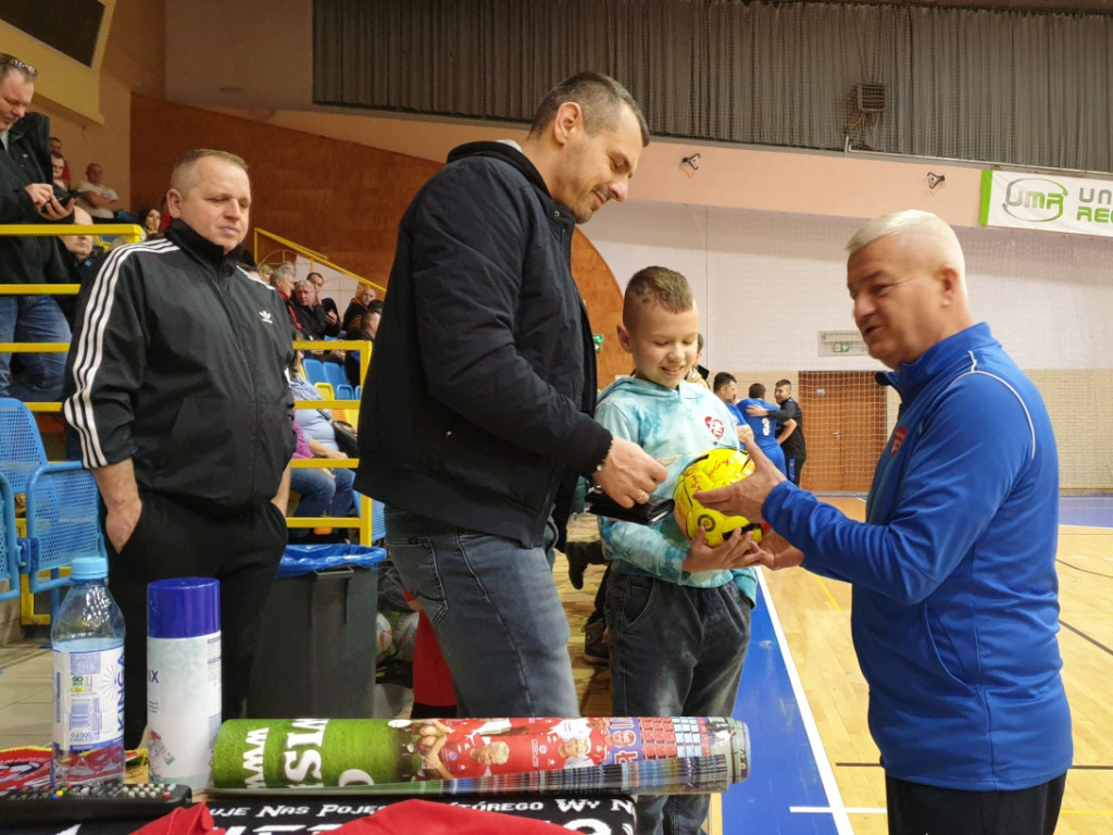 Oldboje Wisły Kraków kontra Fablok w ramach WOŚP w Chrzanowie 26.01.2023