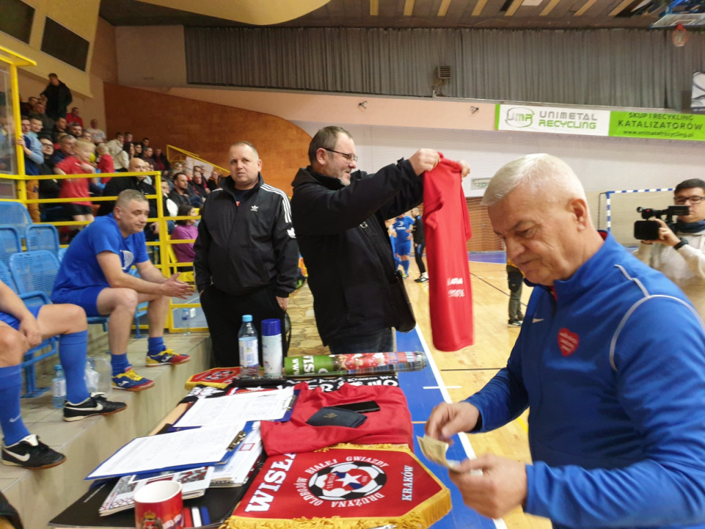 Oldboje Wisły Kraków kontra Fablok w ramach WOŚP w Chrzanowie 26.01.2023