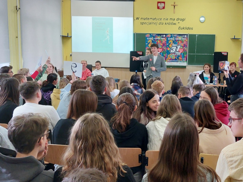 Aukcja na rzecz WOŚP w II LO w Chrzanowie