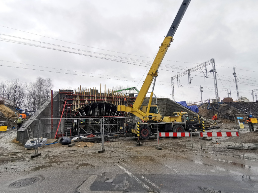 Przebudowa zabytkowych wiaduktów kolejowych nad ul. Sienną i Krasickiego w Chrzanowie