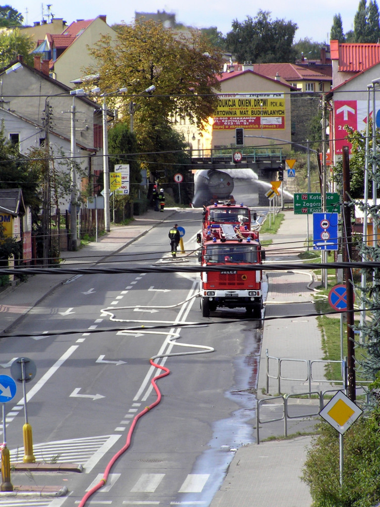 Pożar cysterny pod wiaduktem na ul. Krakowskiej w Chrzanowie w 2008 roku