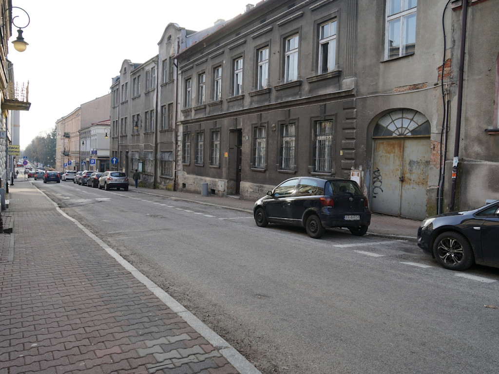 Straszą rudery po dawnej komendzie policji w Chrzanowie