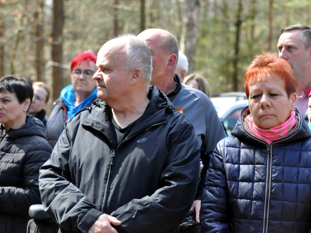 Protest przeciwko budowie obwodnicy przez Puszczę Dulowską