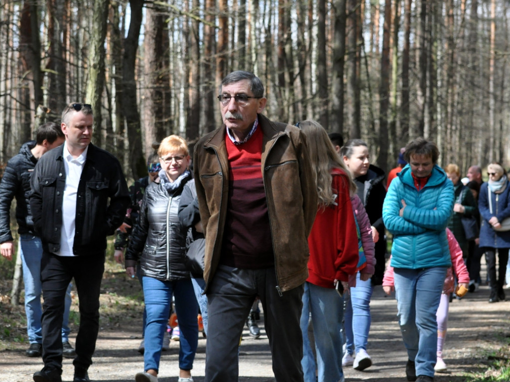 Protest przeciwko budowie obwodnicy przez Puszczę Dulowską