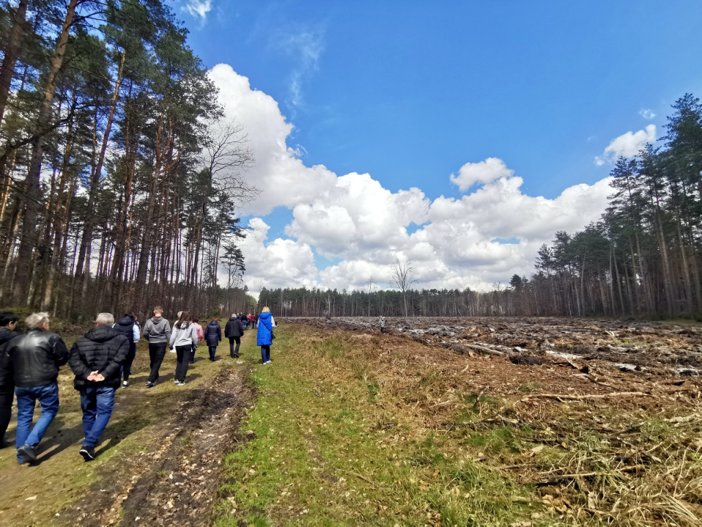 Protest przeciwko budowie obwodnicy przez Puszczę Dulowską