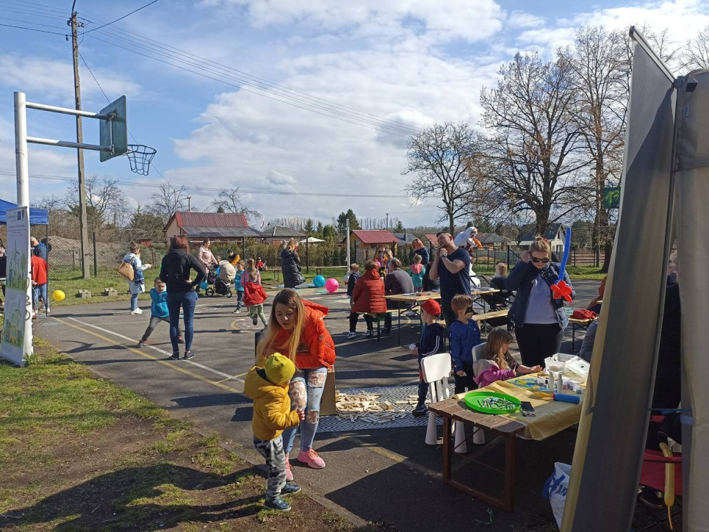 Piknik Ekologiczny na os. Piaski w Trzebini - kwiecień 2023 r.