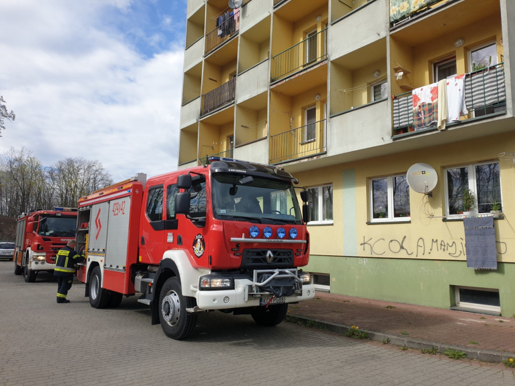 Pożar w bloku w Trzebini 20.04.2023
