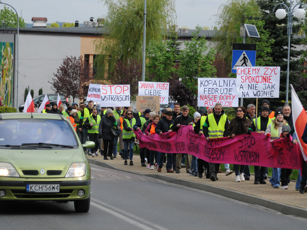 Protesty i manifestacje w sprawie wstrząsów pod kopalnią Janina w Libiążu