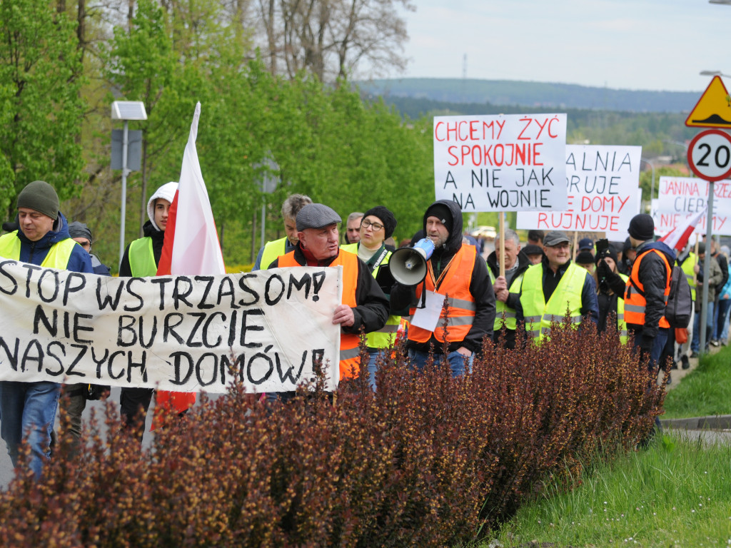 Protesty i manifestacje w sprawie wstrząsów pod kopalnią Janina w Libiążu