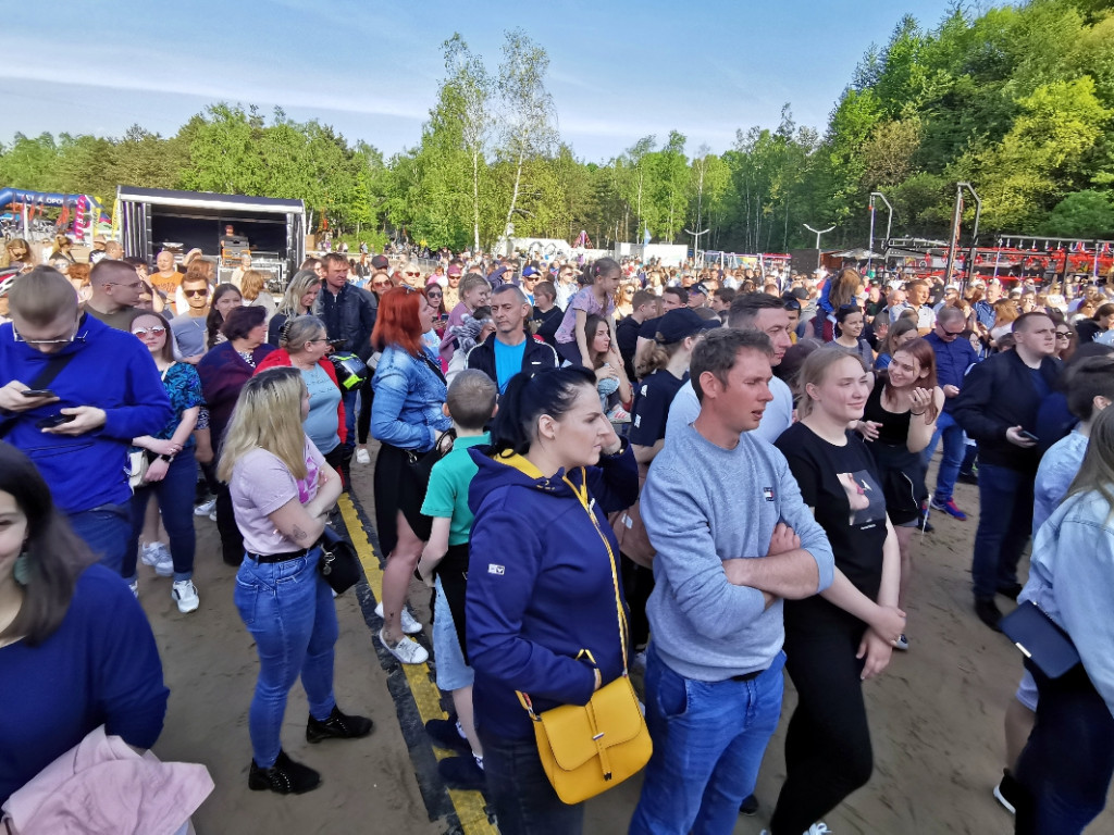 Enej zagrał nad Balatonem w Trzebini