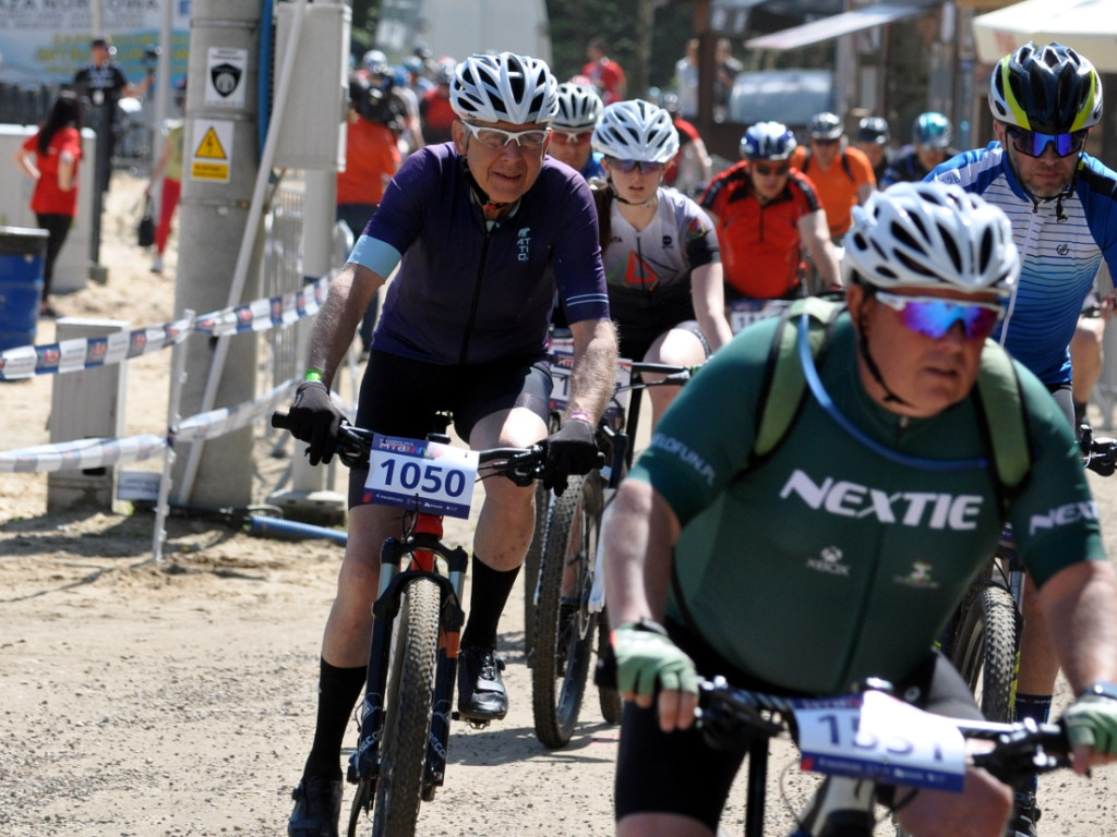 600 osób wystartowało z ośrodka Balaton w Trzebini na trasę maratonu MTB