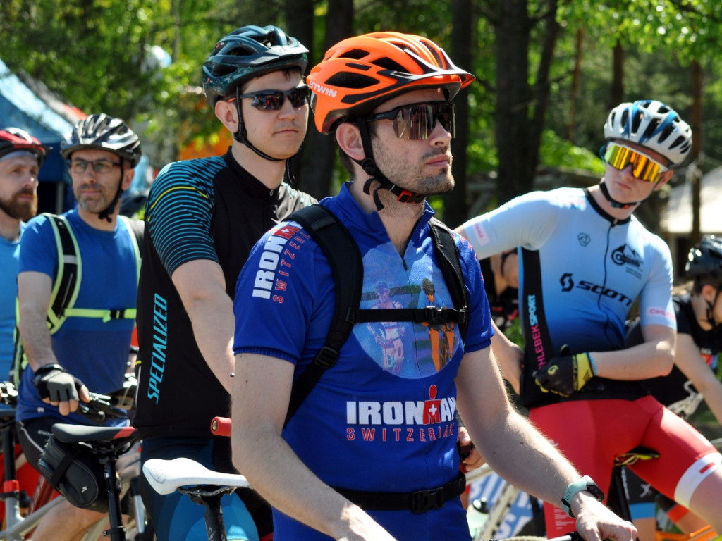 600 osób wystartowało z ośrodka Balaton w Trzebini na trasę maratonu MTB