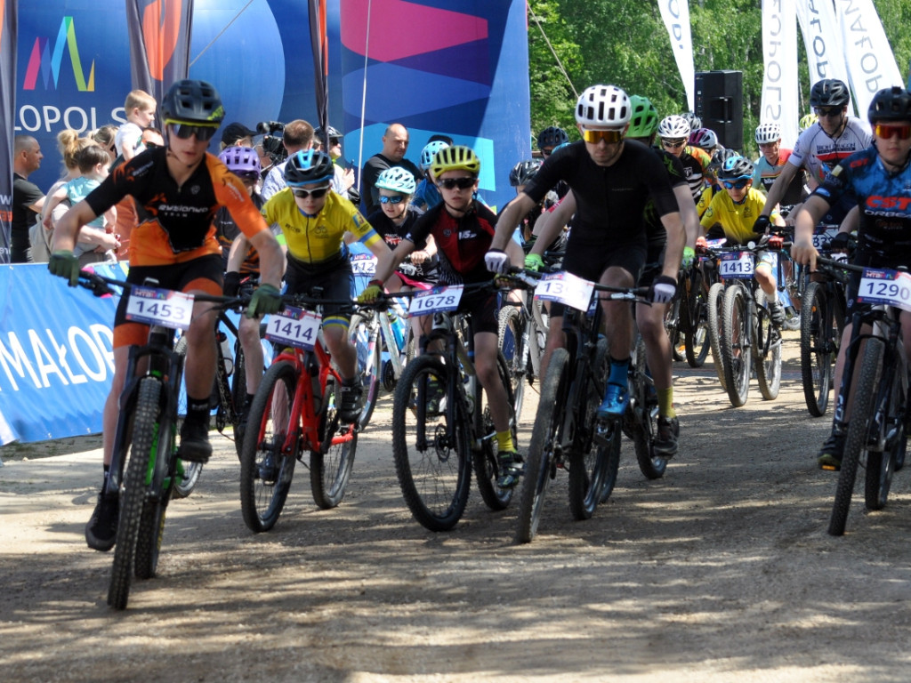 600 osób wystartowało z ośrodka Balaton w Trzebini na trasę maratonu MTB