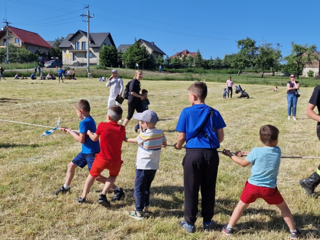 Piknik rodzinny Fundacji Sama Mama w Płazie