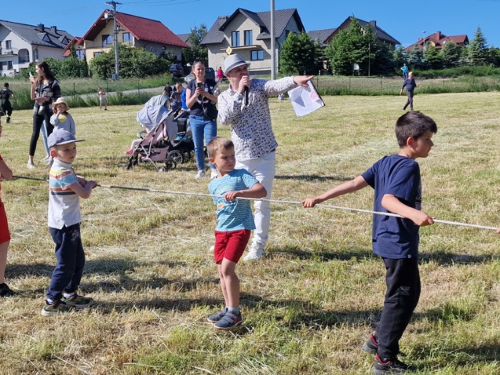 Piknik rodzinny Fundacji Sama Mama w Płazie