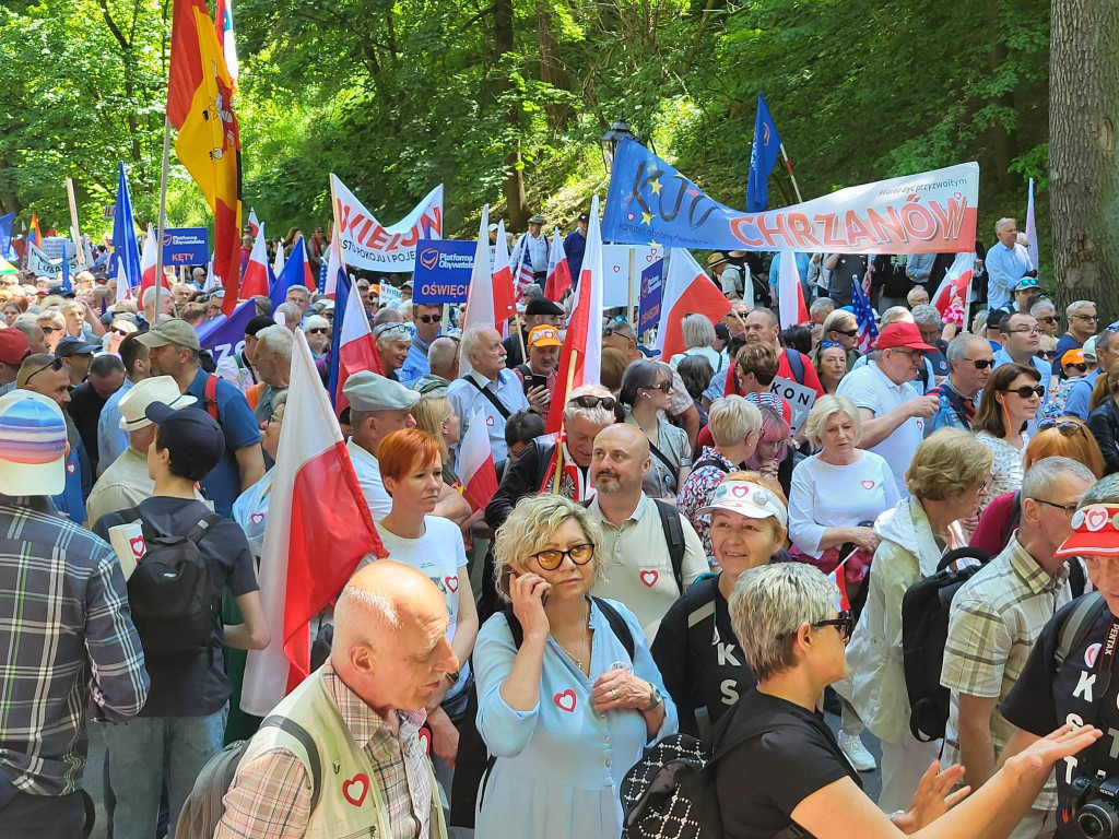 Mieszkańcy powiatu chrzanowskiego na Marszu Wolności w Warszawie