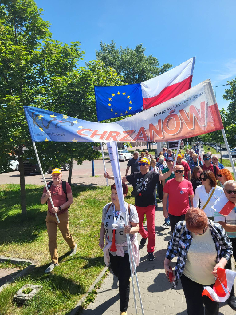 Mieszkańcy powiatu chrzanowskiego na Marszu Wolności w Warszawie