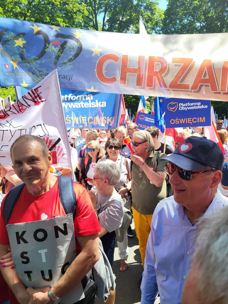 Mieszkańcy powiatu chrzanowskiego na Marszu Wolności w Warszawie